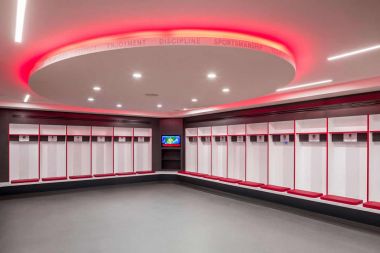b-stadium-tours-home-dressing-room