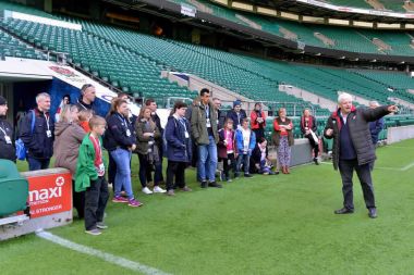 c-stadium-tours-tour-group