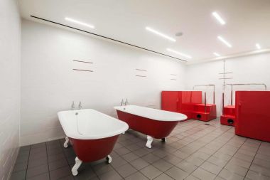 f-stadium-tours-baths